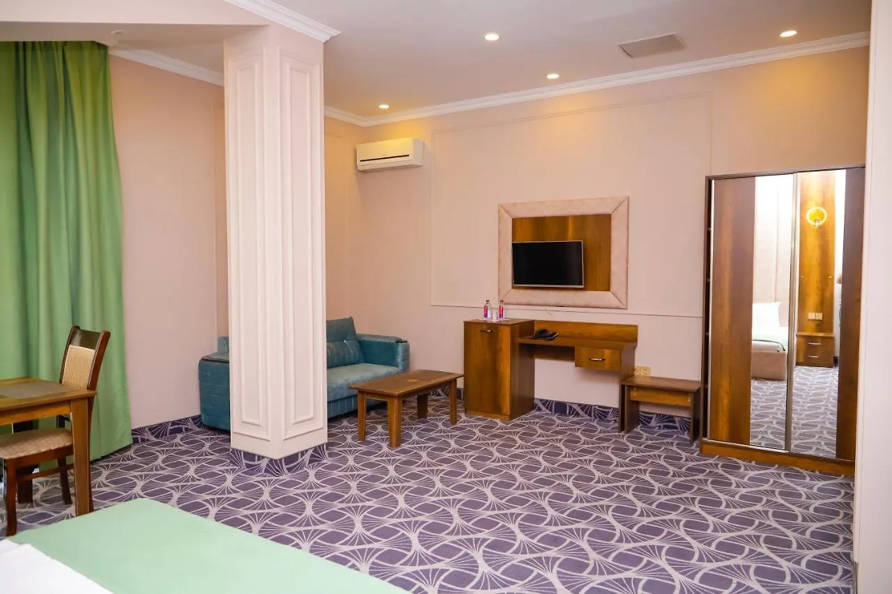 Sunrise Hotel Baku 4*,
