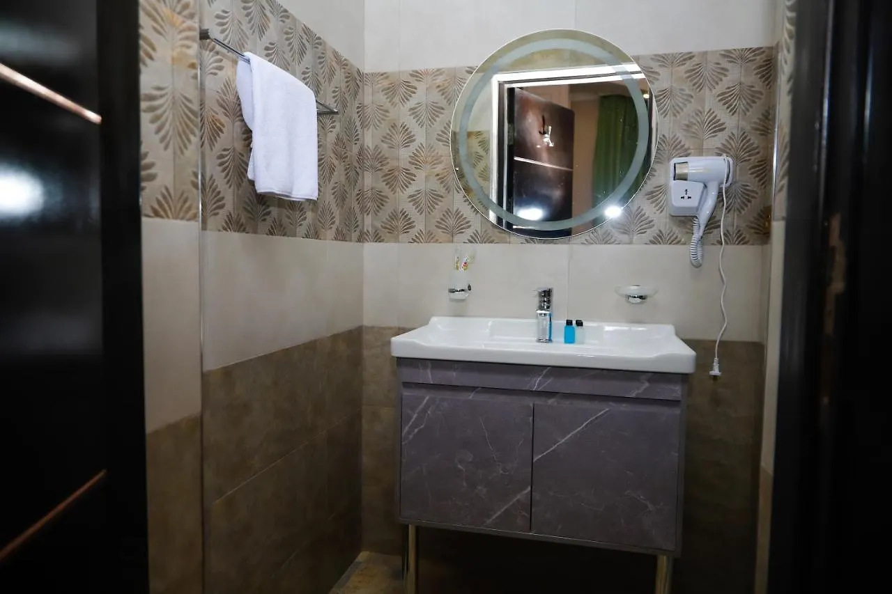 Sunrise Hotel Baku 4*,